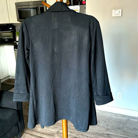 Beautiful black cardigan/jacket - Picture 3 of 3